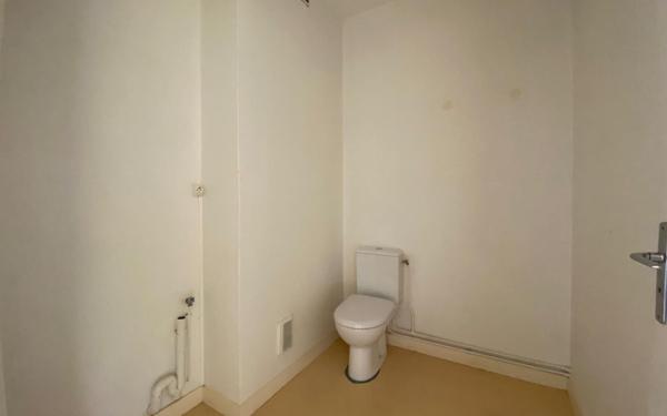 Appartement à louer    3 pièces • 106,75 m2 La Rochelle