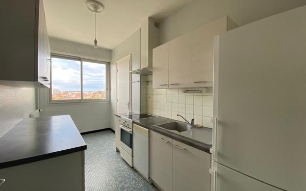 Appartement à louer    3 pièces • 106,75 m2 La Rochelle