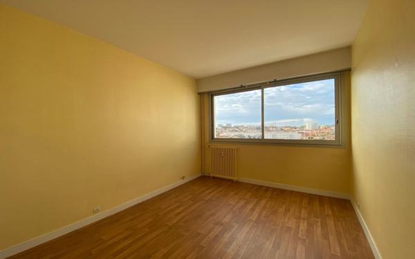 Appartement à louer    3 pièces • 106,75 m2 La Rochelle