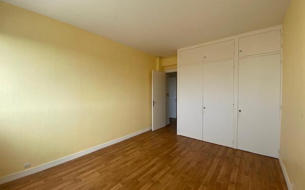 Appartement à louer    3 pièces • 106,75 m2 La Rochelle