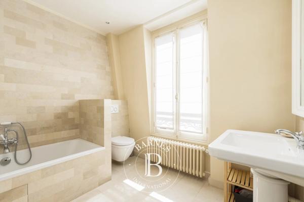 Neuilly-sur-Seine, Maison 5 Chambres -  300 m² à vendre