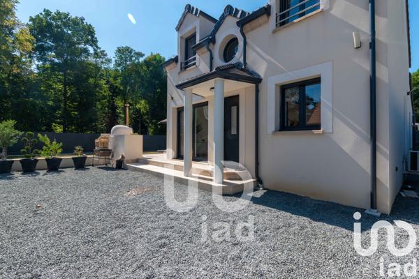 House for sale 4 rooms 91 m² Épône