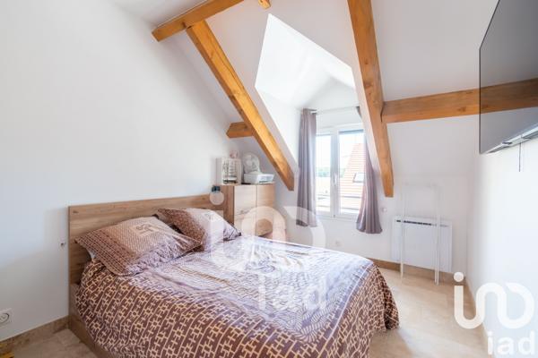 House for sale 4 rooms 91 m² Épône