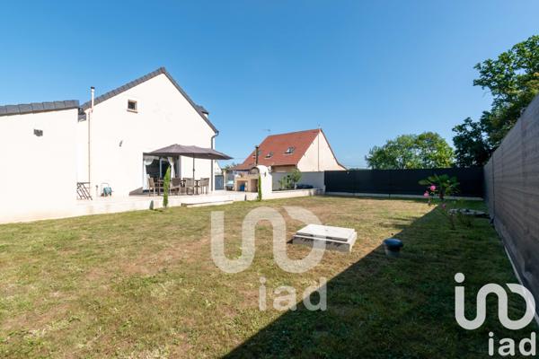 House for sale 4 rooms 91 m² Épône