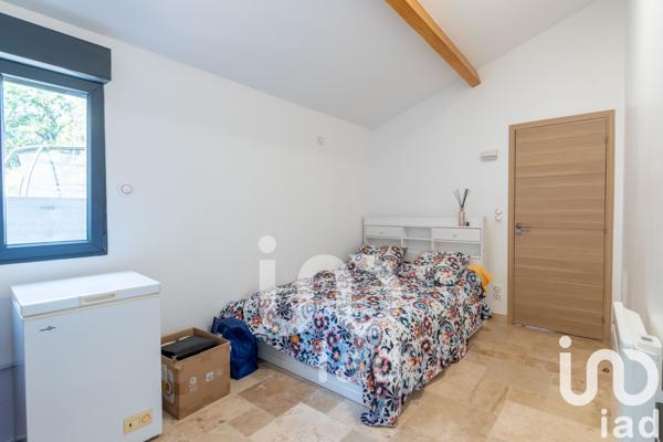 House for sale 4 rooms 91 m² Épône