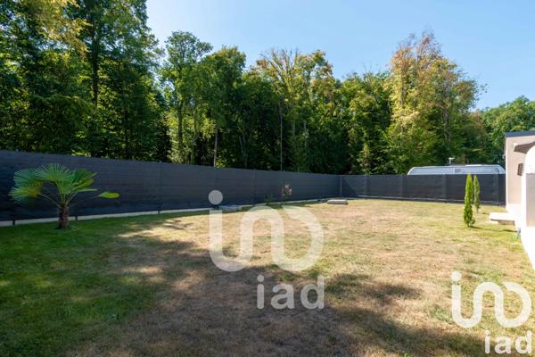 House for sale 4 rooms 91 m² Épône