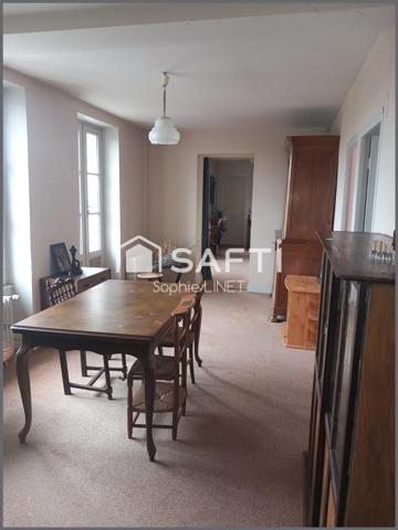 Maison de 232 m2  + son Ancienne Gare