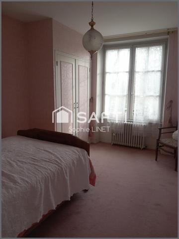 Maison de 232 m2  + son Ancienne Gare