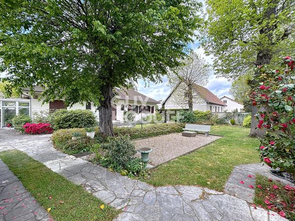 LIMEIL-BRÉVANNES : très grande maison à vendre