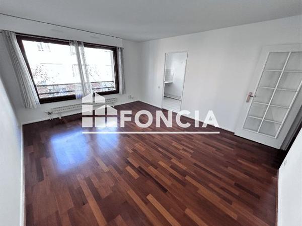 Location Studio 32.35 m² - 7 RUE MAL JUIN Suresnes 92150
