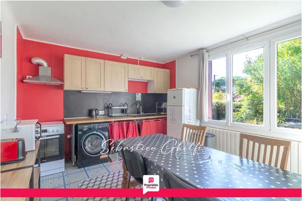 à la porte de Contres maison avec 4 chambres beau terrain de 730 m²