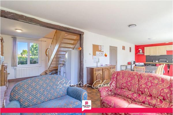 à la porte de Contres maison avec 4 chambres beau terrain de 730 m²