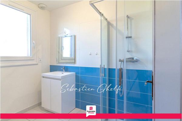 à la porte de Contres maison avec 4 chambres beau terrain de 730 m²