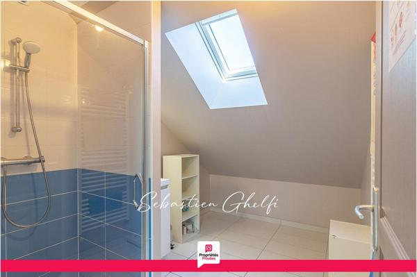 à la porte de Contres maison avec 4 chambres beau terrain de 730 m²