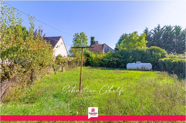 à la porte de Contres maison avec 4 chambres beau terrain de 730 m²