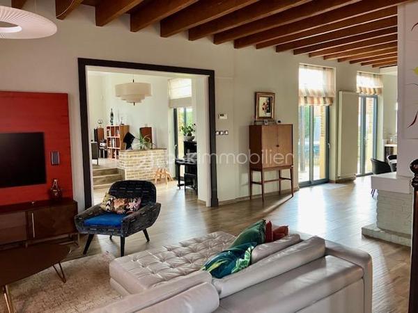 Maison de 270 m²
