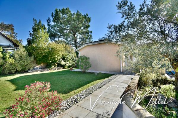 MAISON FAMILIALE À FORT POTENTIEL À AMBARES AU CALME !