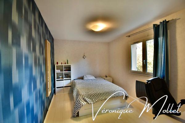 MAISON FAMILIALE À FORT POTENTIEL À AMBARES AU CALME !