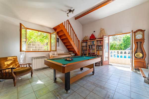 Castelnau-le-Lez (34170) Maison familiale de 190 m² avec piscine, garage et terrain arboré – secteur recherché
