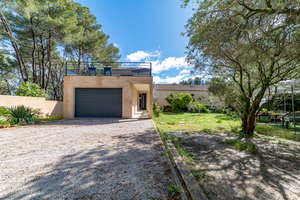 Castelnau-le-Lez (34170) Maison familiale de 190 m² avec piscine, garage et terrain arboré – secteur recherché