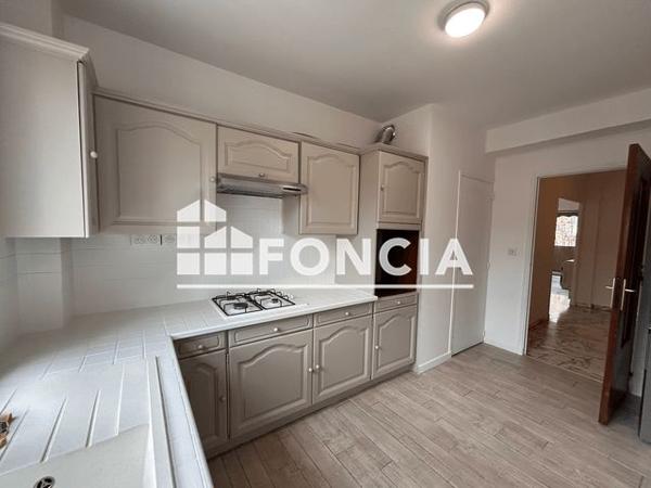 Location Appartement 4 pièces 90.88 m² - 35 AV CARNOT Draguignan 83300