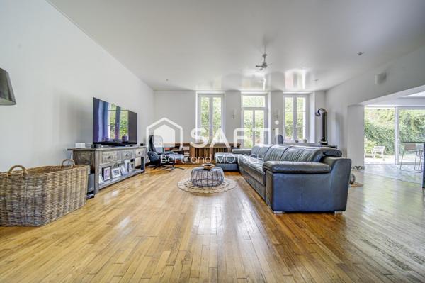 Maison de maître 280 m2 terrain 2355 m2