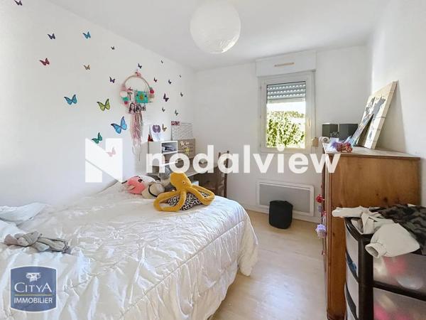 Appartement à louer 4 pièces 71.32m² Saintes (17100)