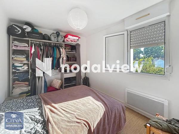 Appartement à louer 4 pièces 71.32m² Saintes (17100)