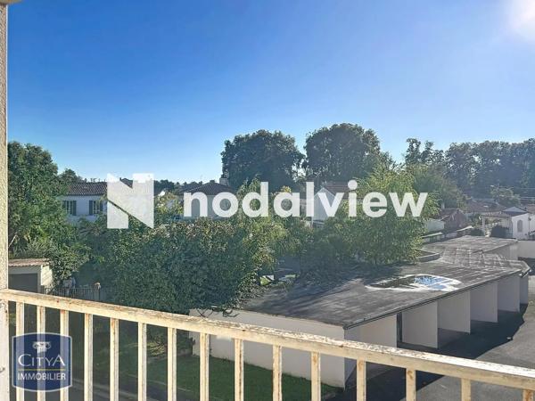 Appartement à louer 4 pièces 71.32m² Saintes (17100)