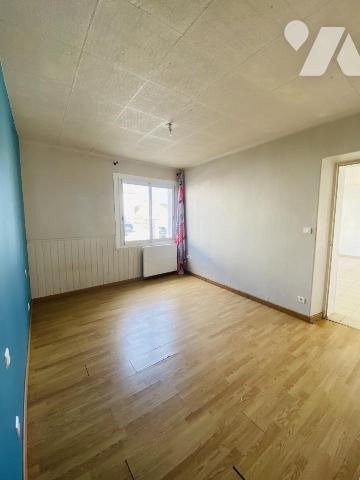 PONT ST MARTIN, Viais , Maison en pierre avec jardin – Fort potentiel – Proche Nantes