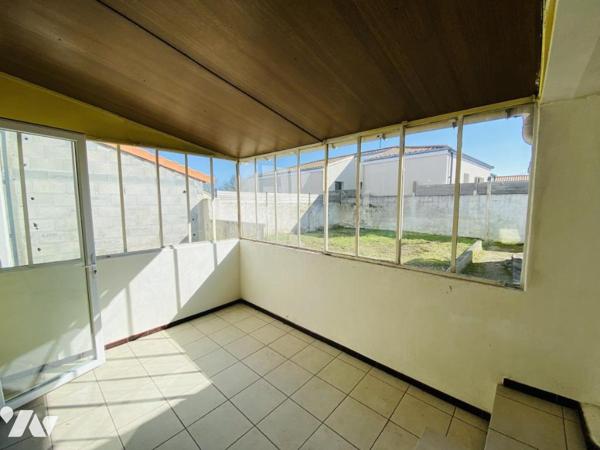 PONT ST MARTIN, Viais , Maison en pierre avec jardin – Fort potentiel – Proche Nantes