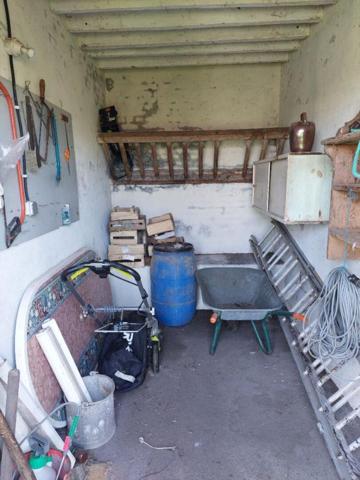 Ancien corps de ferme avec maison et dépendances