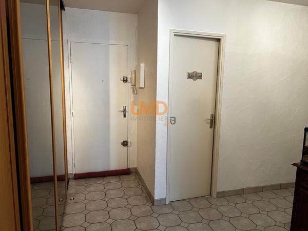 Appartement à Magny-les-Hameaux 78114