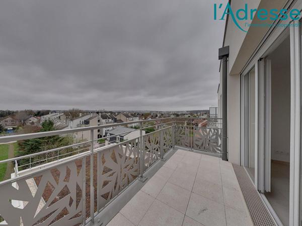 Quartier La Varenne ! 3 pièces 62 m2 avec balcon et parking en sous-sol
