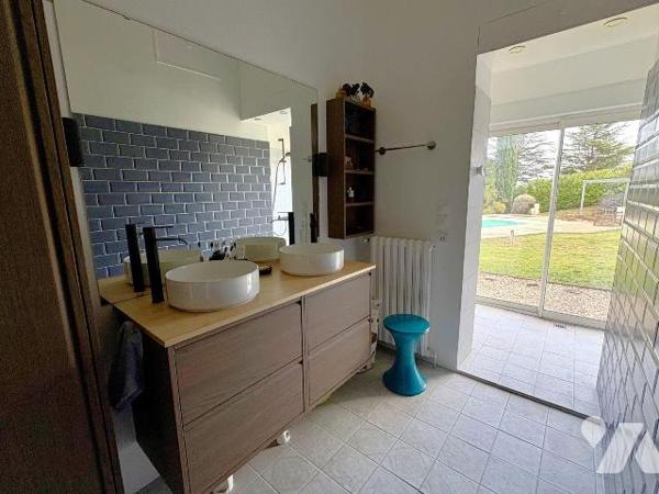 Villa contemporaine d'architecte - Cadre exceptionnel à Castanet-Tolosan (31)
Nichée sur les h...