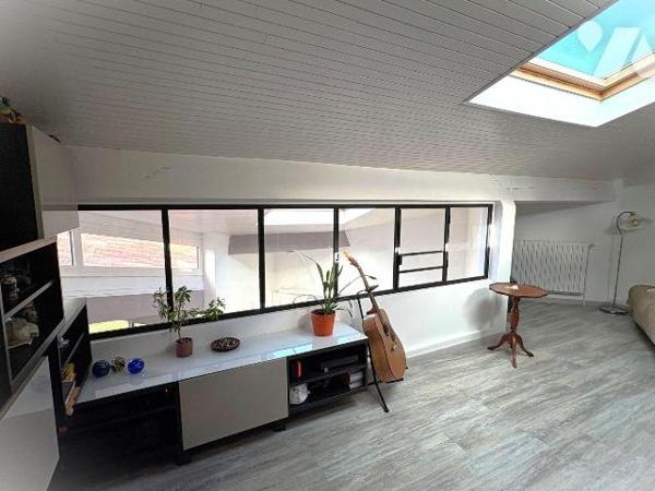 Villa contemporaine d'architecte - Cadre exceptionnel à Castanet-Tolosan (31)
Nichée sur les h...