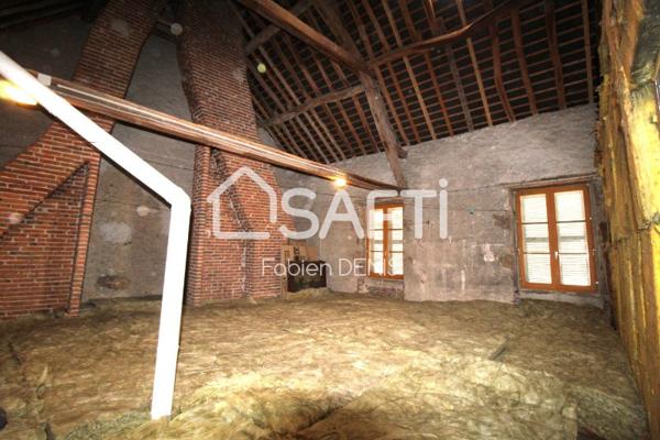 Belle maison de caractère avec jardin clos.