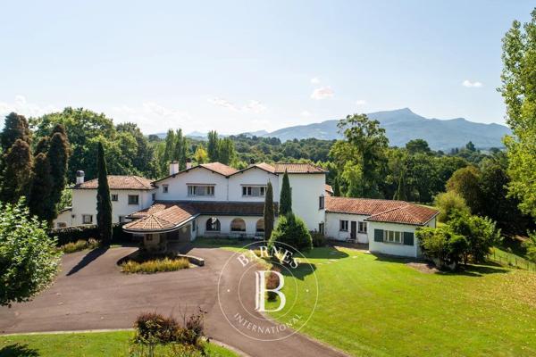 Saint-Jean-de-Luz, Maison 14 Chambres -  1 000 m² à vendre