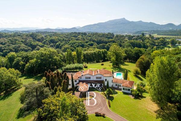 Saint-Jean-de-Luz, Maison 14 Chambres -  1 000 m² à vendre