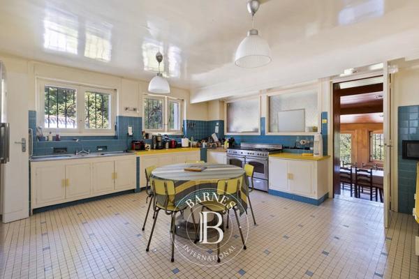 Saint-Jean-de-Luz, Maison 14 Chambres -  1 000 m² à vendre