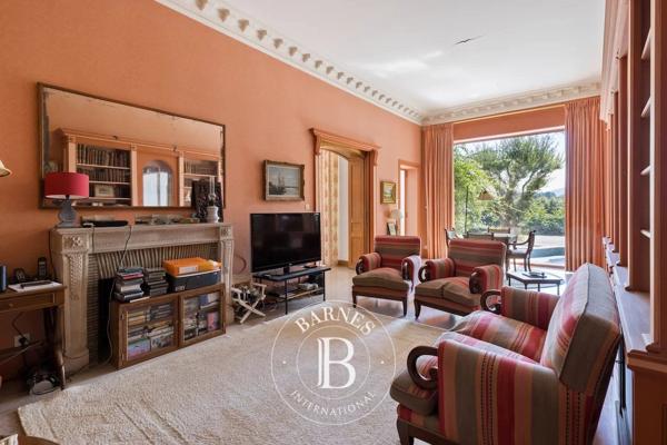 Saint-Jean-de-Luz, Maison 14 Chambres -  1 000 m² à vendre