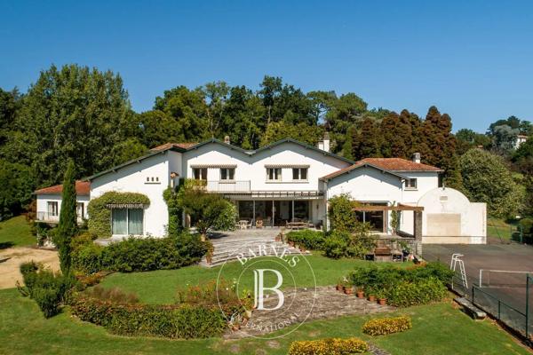 Saint-Jean-de-Luz, Maison 14 Chambres -  1 000 m² à vendre