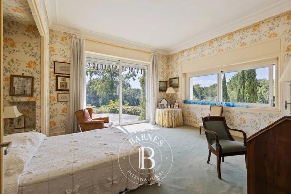 Saint-Jean-de-Luz, Maison 14 Chambres -  1 000 m² à vendre
