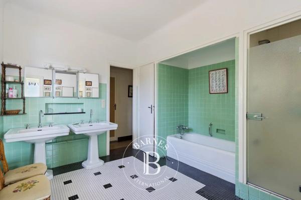 Saint-Jean-de-Luz, Maison 14 Chambres -  1 000 m² à vendre