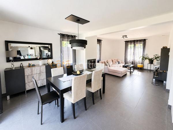 Vente
                Maison162 m² - 7 Pièces -
                    MONTLOUIS SUR LOIRE (37270)