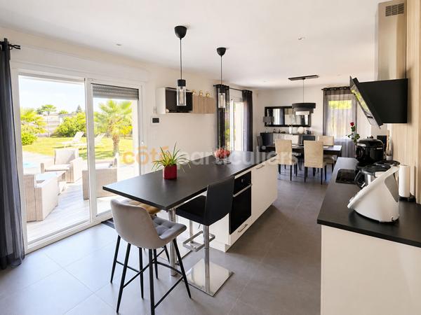 Vente
                Maison162 m² - 7 Pièces -
                    MONTLOUIS SUR LOIRE (37270)