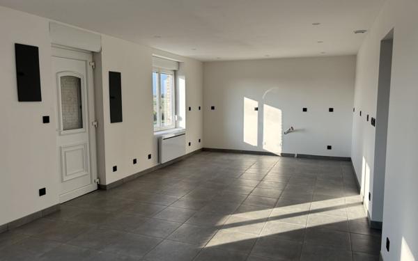 Maison à vendre    4 pièces •  Merville