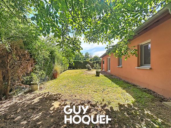 Villa de Plain pied 3 Chs + Garage et terrain de 585 m² - 71570 SAINT SYMPHORIEN D'ANCELLES