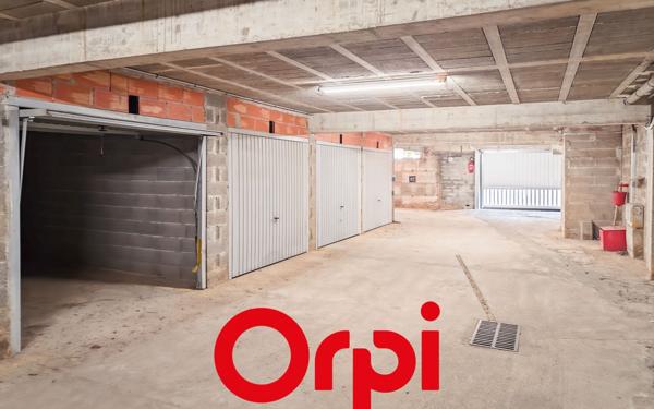 Stationnement à vendre    14 m2 Bandol