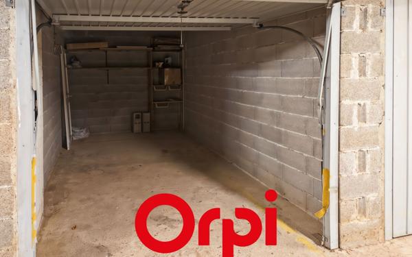 Stationnement à vendre    14 m2 Bandol